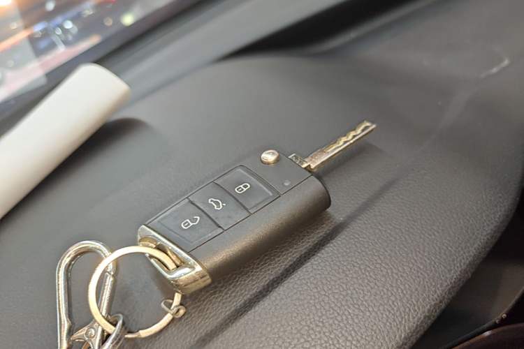 Used Volkswagen Tharu 2021 280TSI Two-Wheel Drive Comfort Edition Vehicle Key