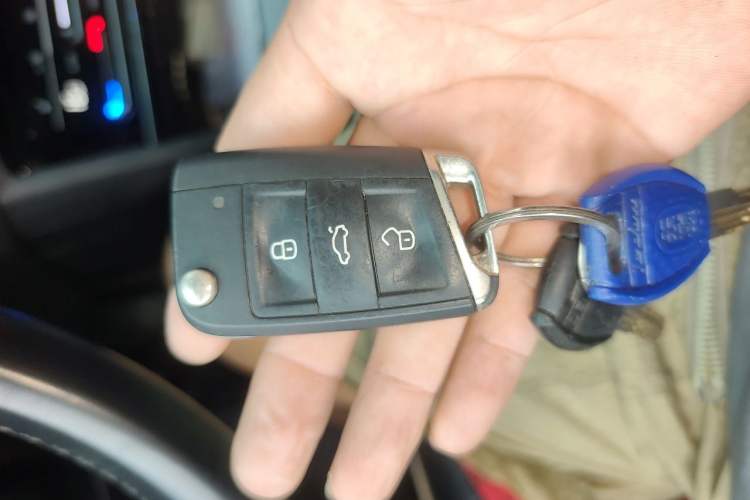 Used Volkswagen Tharu 2021 280TSI Two-Wheel-Drive Luxury Plus Edition Vehicle Key