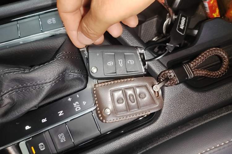 Used Volkswagen Tharu 2021 280TSI Two-Wheel Drive Comfort Edition Vehicle Key