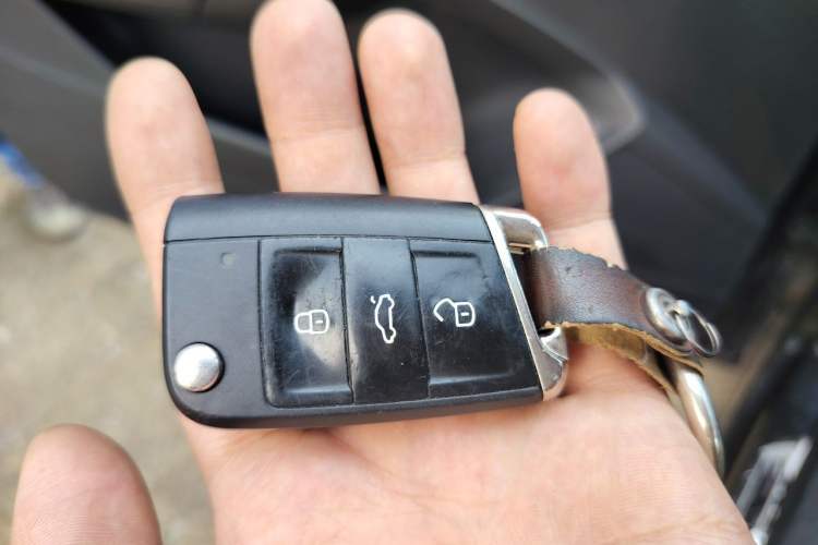 Used Volkswagen Tharu 2021 280TSI Two-Wheel-Drive Luxury Plus Edition Vehicle Key