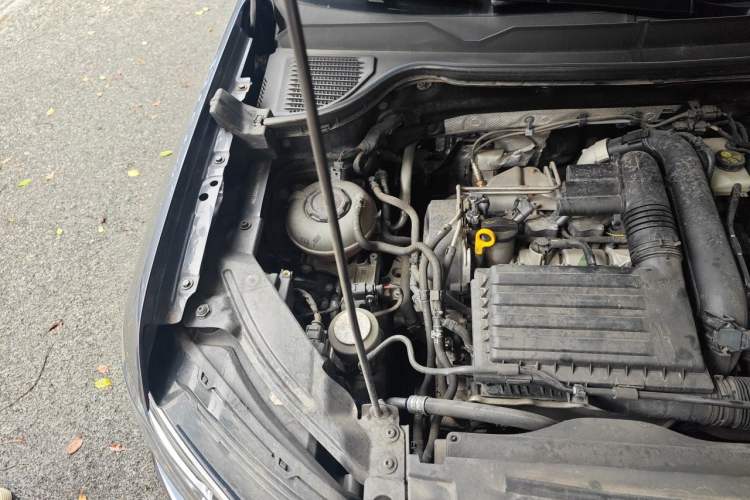 Used Volkswagen Tharu 2021 280TSI Two-Wheel-Drive Luxury Edition Engine Bay Right