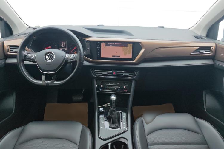 Used Volkswagen Tharu 2021 280TSI Two-Wheel-Drive Luxury Plus Edition Center Console