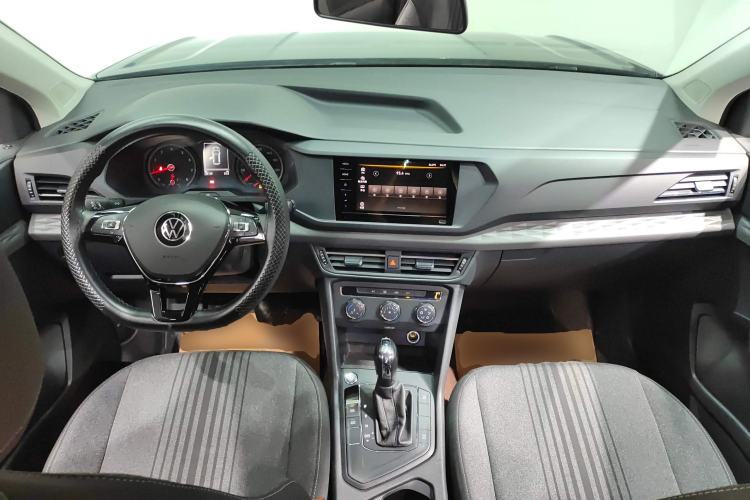 Used Volkswagen Tharu 2021 280TSI Two-Wheel Drive Trend Edition Center Console