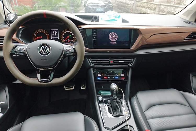 Used Volkswagen Tharu 2021 330TSI Four-Wheel Drive Flagship Edition Center Console