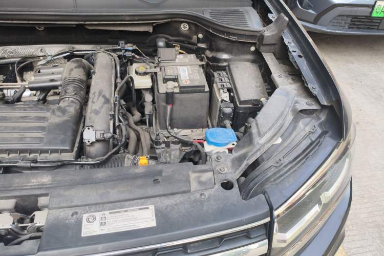 Used Volkswagen Tharu 2021 280TSI Two-Wheel-Drive Luxury Plus Edition Engine Bay Left