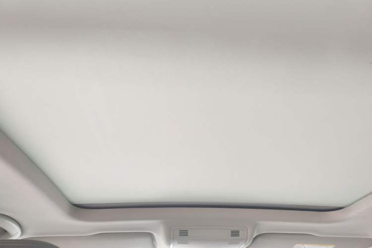 Used Volkswagen Tharu 2021 280TSI Two-Wheel-Drive Luxury Plus Edition Headliner