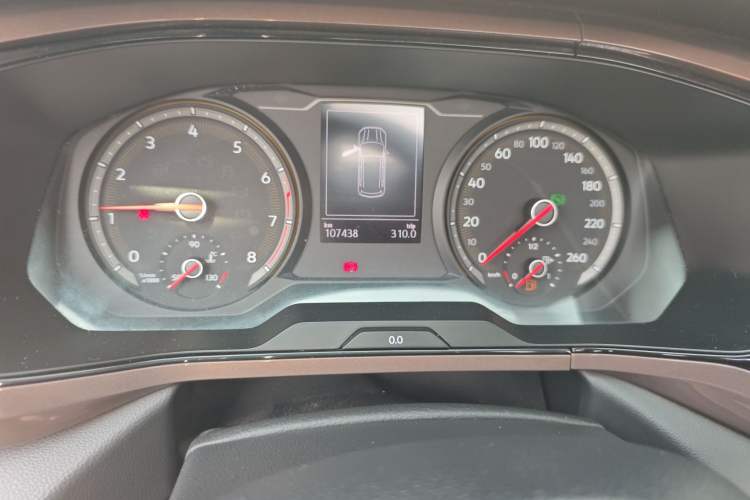Used Volkswagen Tharu 2021 280TSI Two-Wheel-Drive Luxury Edition Odometer Close Up
