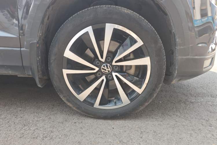 Used Volkswagen Tharu 2021 280TSI Two-Wheel-Drive Luxury Edition Right Front Wheel Hub