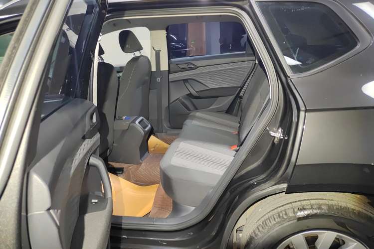Used Volkswagen Tharu 2021 280TSI Two-Wheel Drive Trend Edition Right Rear Seat