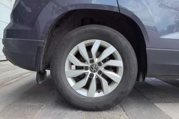 Used Volkswagen Tharu 2021 280TSI Two-Wheel Drive Trend Edition Right Rear Wheel Hub