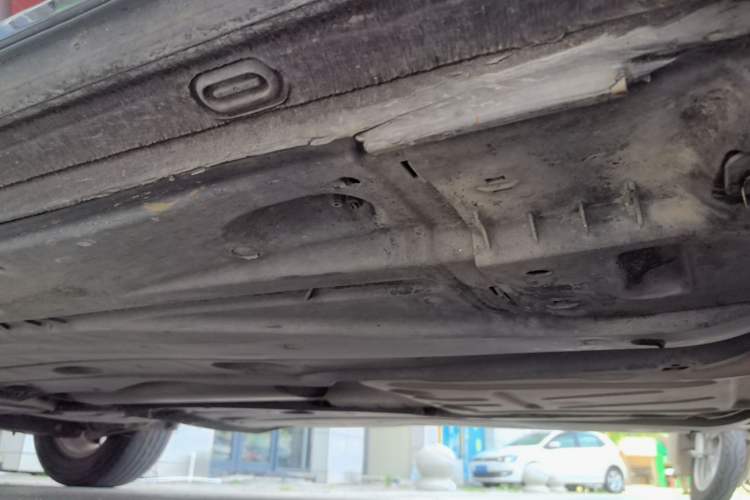 Used Volkswagen Tharu 2021 280TSI Two-Wheel Drive Trend Edition Right Side Sill