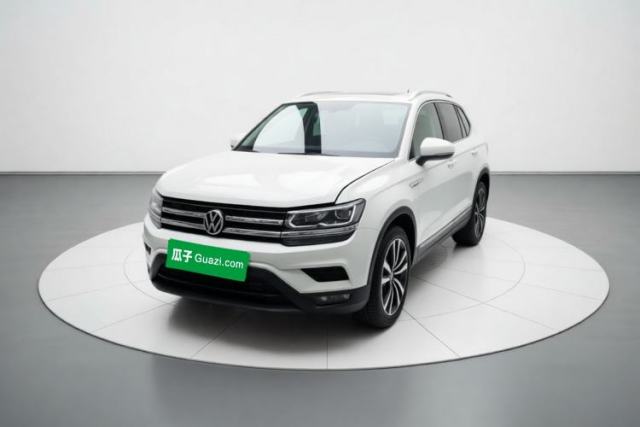 Używany Volkswagen Tharu 2021 280TSI Two-Wheel-Drive Luxury Plus Edition
