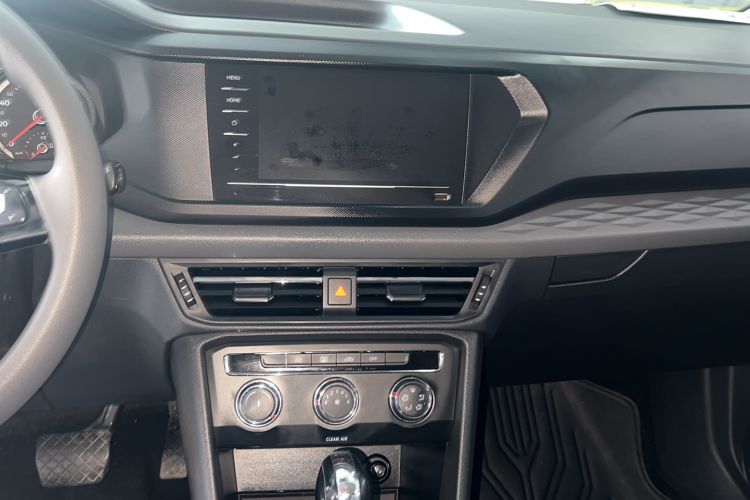 Used Volkswagen Tharu 2021 280TSI Two-Wheel Drive Trend Edition Audio And AC Panel