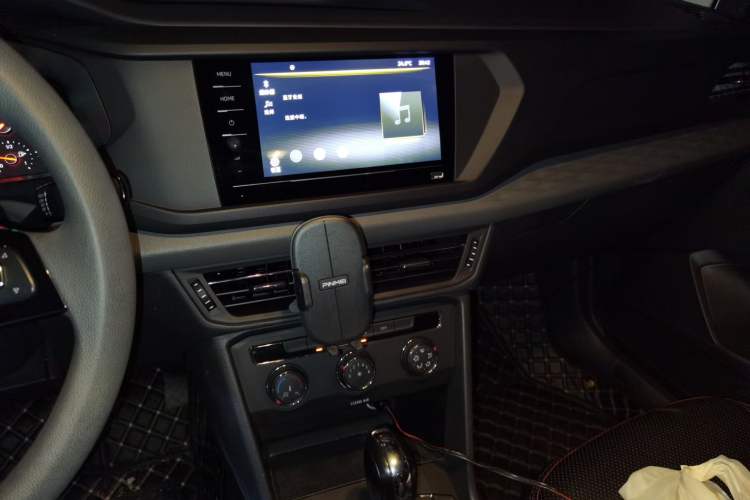 Used Volkswagen Tharu 2021 280TSI Two-Wheel Drive Trend Edition Audio And AC Panel
