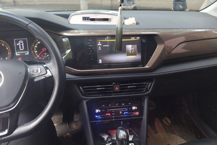 Used Volkswagen Tharu 2021 280TSI Two-Wheel Drive Comfort Edition Audio And AC Panel