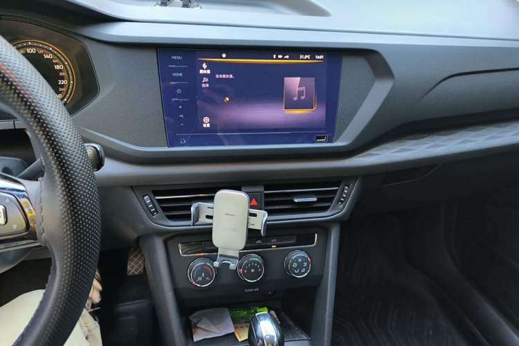 Used Volkswagen Tharu 2021 280TSI Two-Wheel Drive Trend Edition Audio And AC Panel