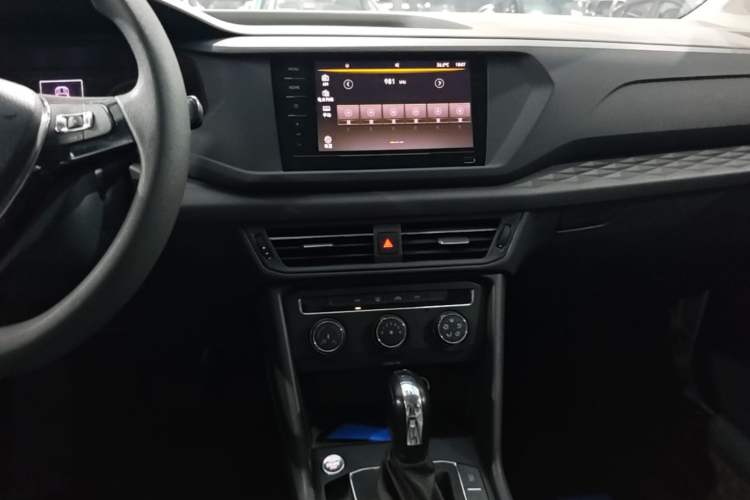 Used Volkswagen Tharu 2021 280TSI Two-Wheel Drive Trend Edition Audio And AC Panel