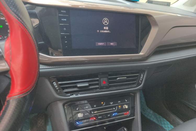 Used Volkswagen Tharu 2021 280TSI Two-Wheel-Drive Luxury Plus Edition Audio And AC Panel