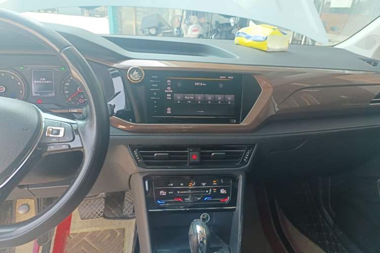 Used Volkswagen Tharu 2021 280TSI Two-Wheel Drive Comfort Edition Audio And AC Panel