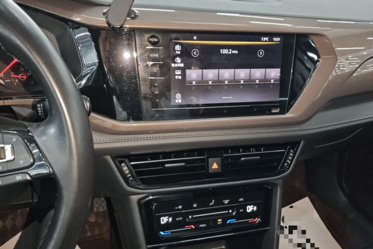 Used Volkswagen Tharu 2021 280TSI Two-Wheel Drive Comfort Edition Audio And AC Panel