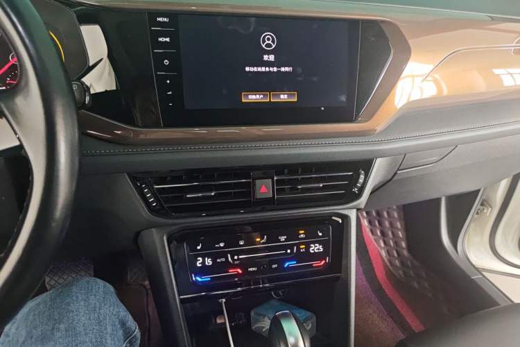 Used Volkswagen Tharu 2021 280TSI Two-Wheel-Drive Luxury Plus Edition Audio And AC Panel