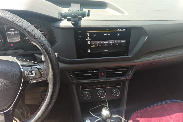 Used Volkswagen Tharu 2021 280TSI Two-Wheel Drive Trend Edition Audio And AC Panel