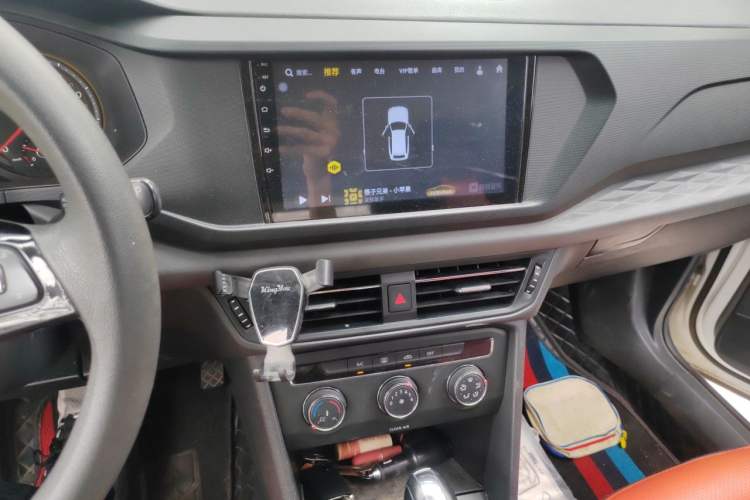 Used Volkswagen Tharu 2021 280TSI Two-Wheel Drive Trend Edition Audio And AC Panel