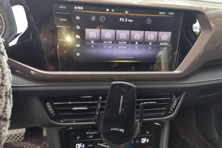 Used Volkswagen Tharu 2021 280TSI Two-Wheel-Drive Luxury Plus Edition Audio And AC Panel