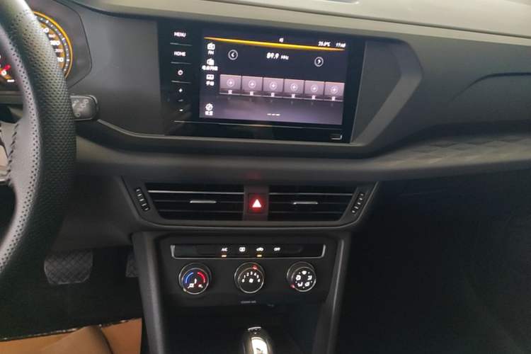 Used Volkswagen Tharu 2021 280TSI Two-Wheel Drive Trend Edition Audio And AC Panel