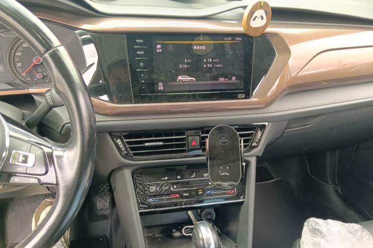 Used Volkswagen Tharu 2021 280TSI Two-Wheel Drive Comfort Edition Audio And AC Panel