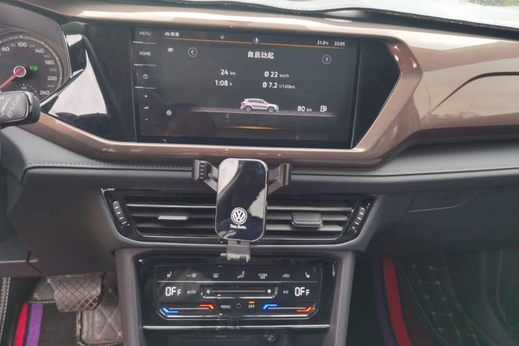 Used Volkswagen Tharu 2021 280TSI Two-Wheel-Drive Luxury Edition Audio And AC Panel