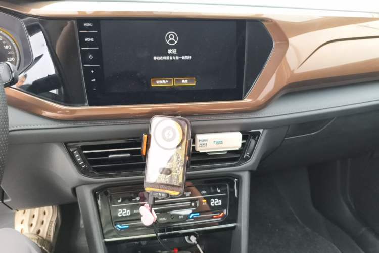 Used Volkswagen Tharu 2021 280TSI Two-Wheel-Drive Luxury Plus Edition Audio And AC Panel