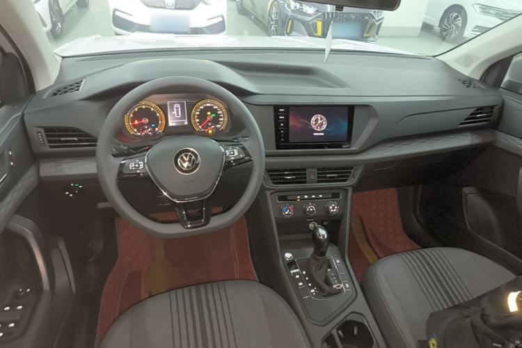 Used Volkswagen Tharu 2021 280TSI Two-Wheel Drive Trend Edition Center Console