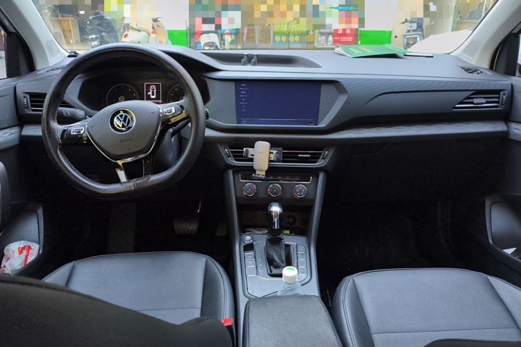 Used Volkswagen Tharu 2021 280TSI Two-Wheel Drive Trend Edition Center Console