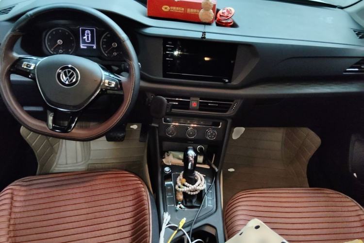 Used Volkswagen Tharu 2021 280TSI Two-Wheel Drive Trend Edition Center Console