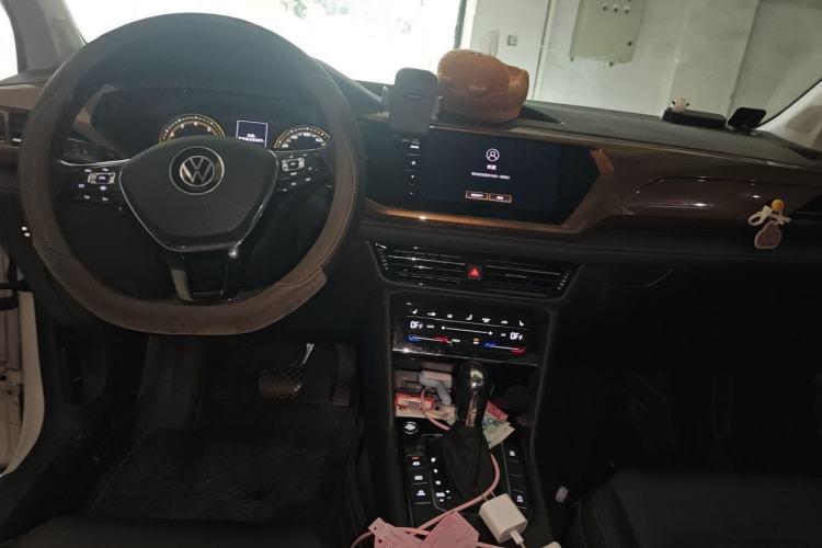 Used Volkswagen Tharu 2021 280TSI Two-Wheel Drive Comfort Edition Center Console