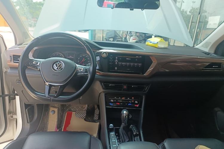 Used Volkswagen Tharu 2021 280TSI Two-Wheel Drive Comfort Edition Center Console