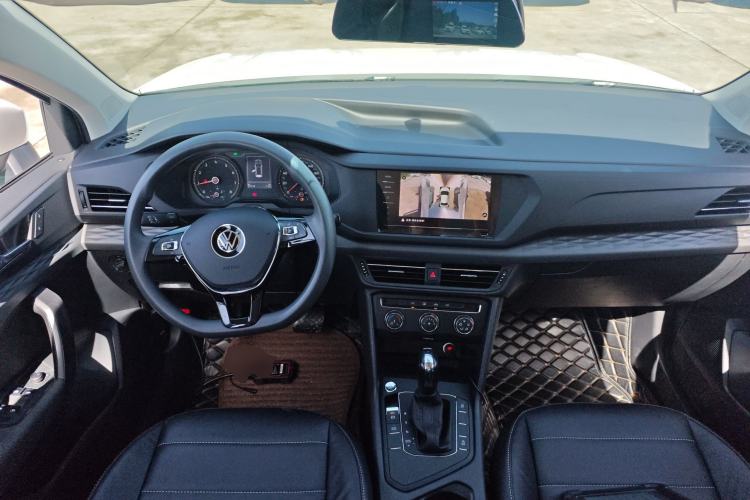 Used Volkswagen Tharu 2021 280TSI Two-Wheel Drive Trend Edition Center Console