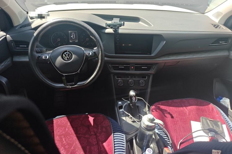 Used Volkswagen Tharu 2021 280TSI Two-Wheel Drive Trend Edition Center Console