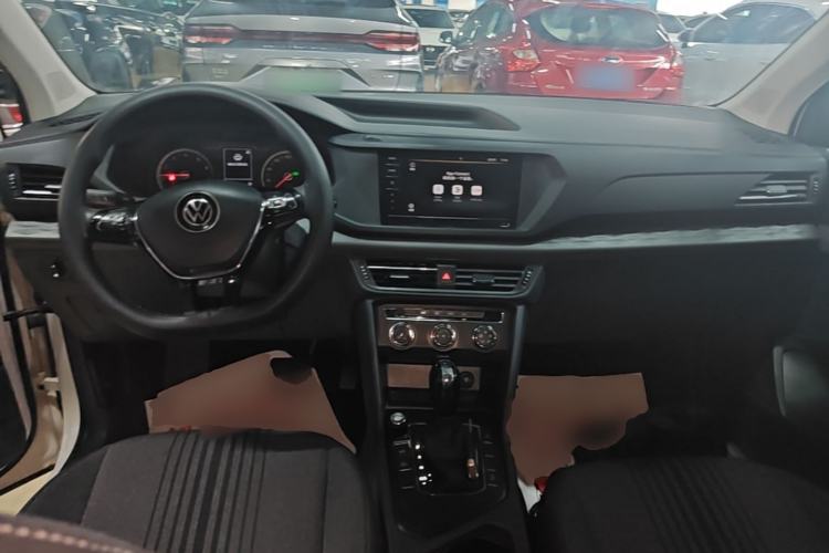 Used Volkswagen Tharu 2021 280TSI Two-Wheel Drive Trend Edition Center Console