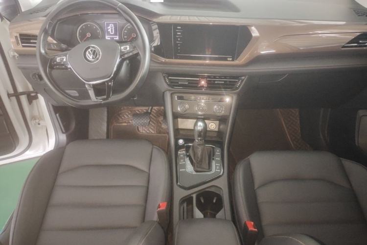 Used Volkswagen Tharu 2021 280TSI Two-Wheel Drive Comfort Edition Center Console