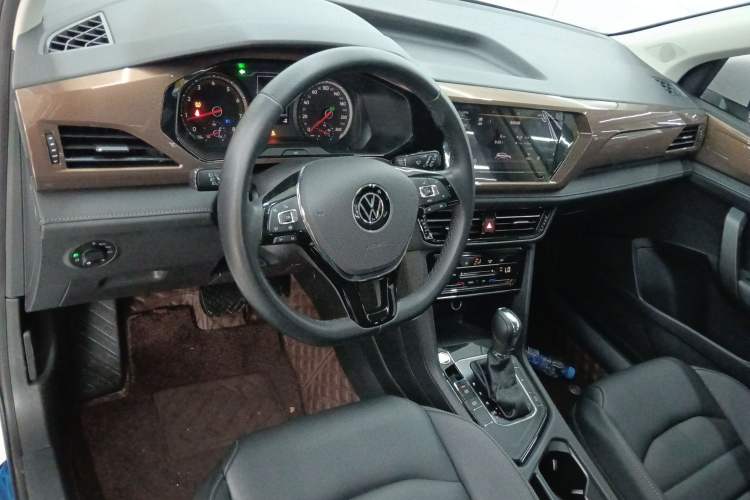 Used Volkswagen Tharu 2021 280TSI Two-Wheel Drive Comfort Edition Center Console