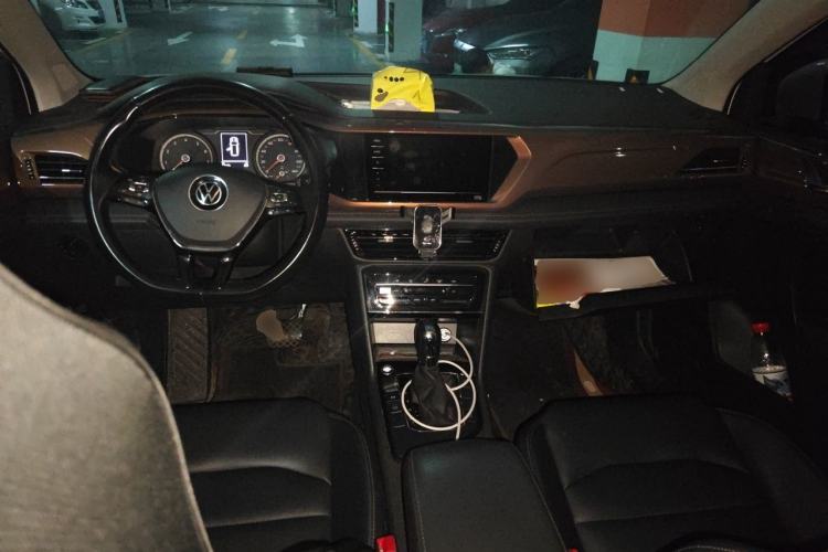 Used Volkswagen Tharu 2021 280TSI Two-Wheel Drive Comfort Edition Center Console