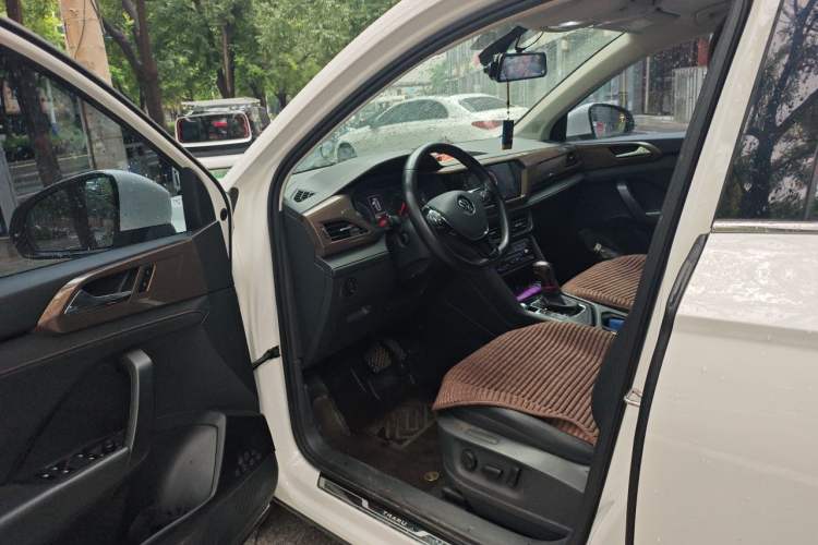 Used Volkswagen Tharu 2021 280TSI Two-Wheel-Drive Luxury Plus Edition Driver Seat