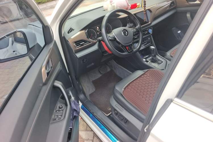 Used Volkswagen Tharu 2021 280TSI Two-Wheel-Drive Luxury Plus Edition Driver Seat