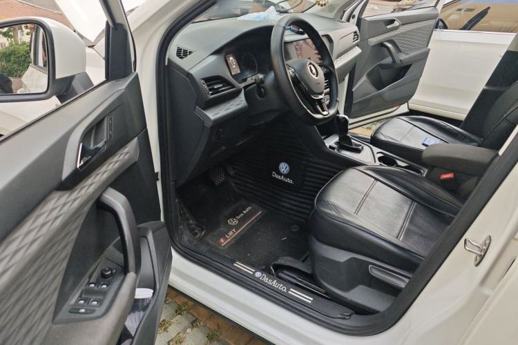 Used Volkswagen Tharu 2021 280TSI Two-Wheel Drive Trend Edition Driver Seat