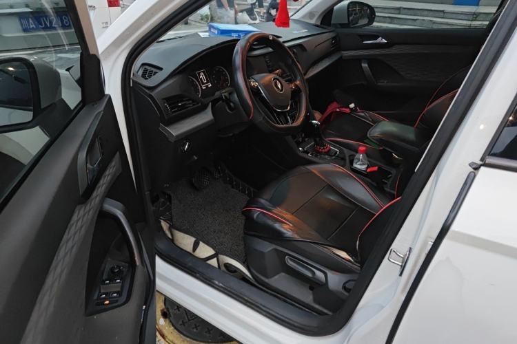 Used Volkswagen Tharu 2021 280TSI Two-Wheel Drive Trend Edition Driver Seat