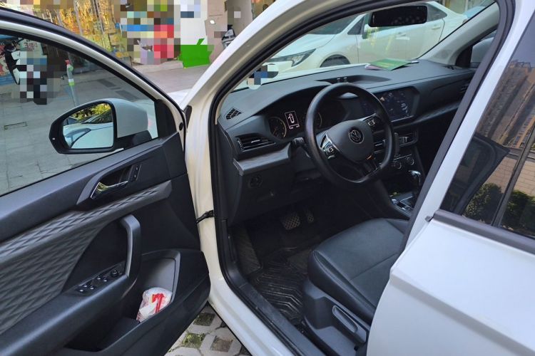 Used Volkswagen Tharu 2021 280TSI Two-Wheel Drive Trend Edition Driver Seat