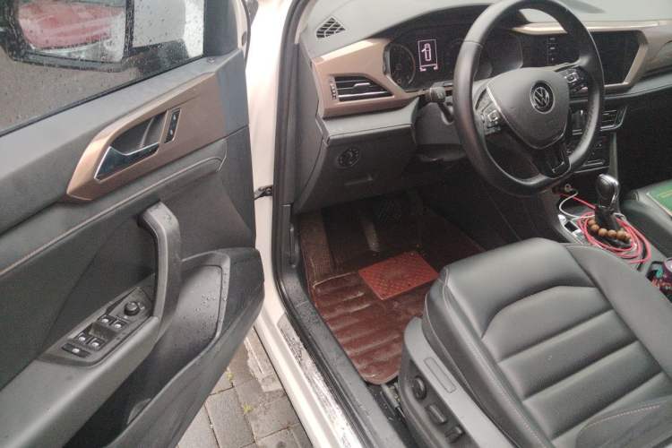 Used Volkswagen Tharu 2021 280TSI Two-Wheel-Drive Luxury Plus Edition Driver Seat