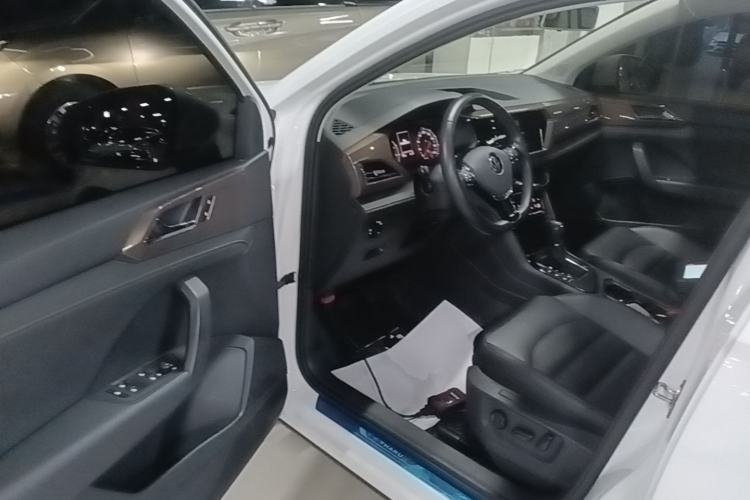 Used Volkswagen Tharu 2021 280TSI Two-Wheel-Drive Luxury Plus Edition Driver Seat